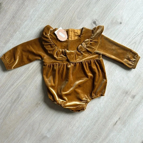 Mud Pie Other - Mudpie NWT velvet mustard color holiday romper size 3-6 months
